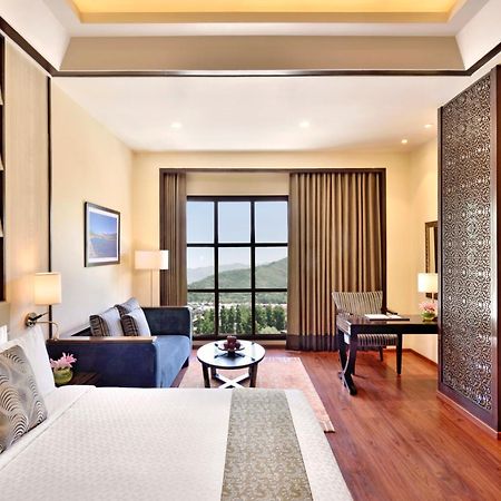 Four Points By Sheraton Srinagar Dış mekan fotoğraf