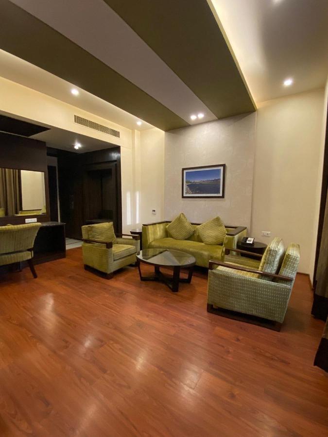 Four Points By Sheraton Srinagar Dış mekan fotoğraf