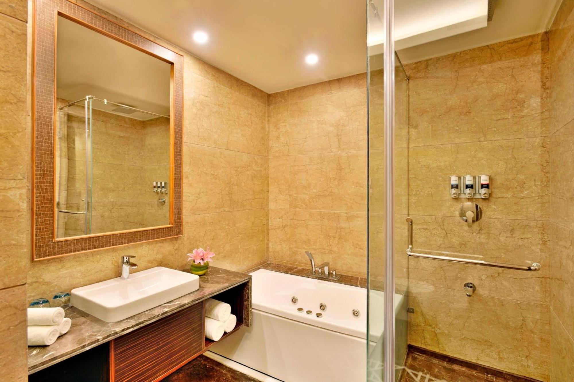 Four Points By Sheraton Srinagar Dış mekan fotoğraf