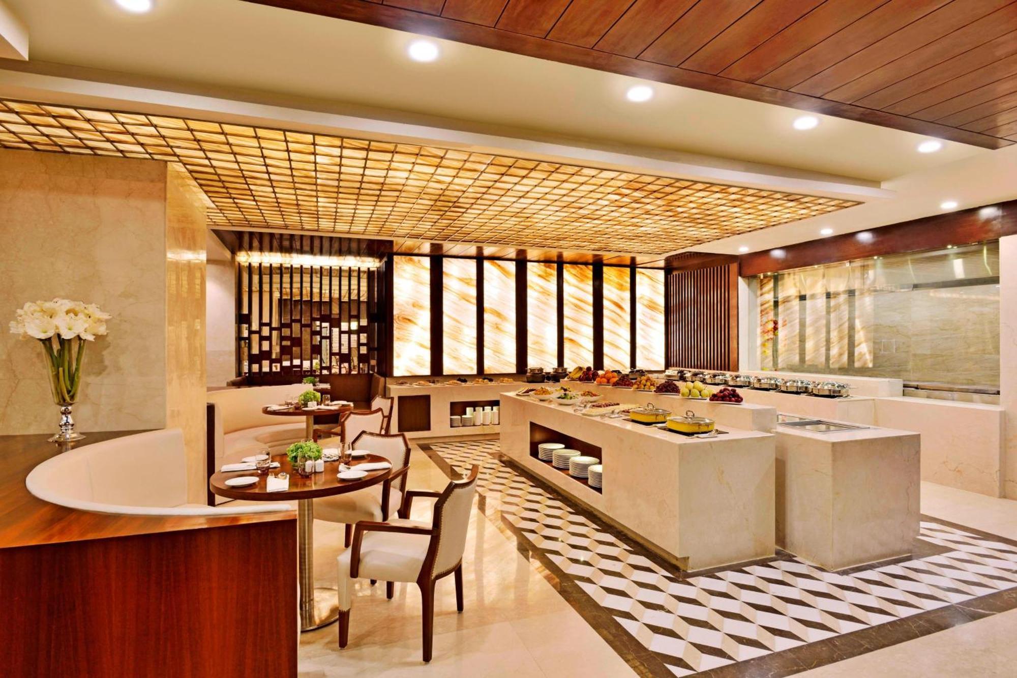 Four Points By Sheraton Srinagar Dış mekan fotoğraf