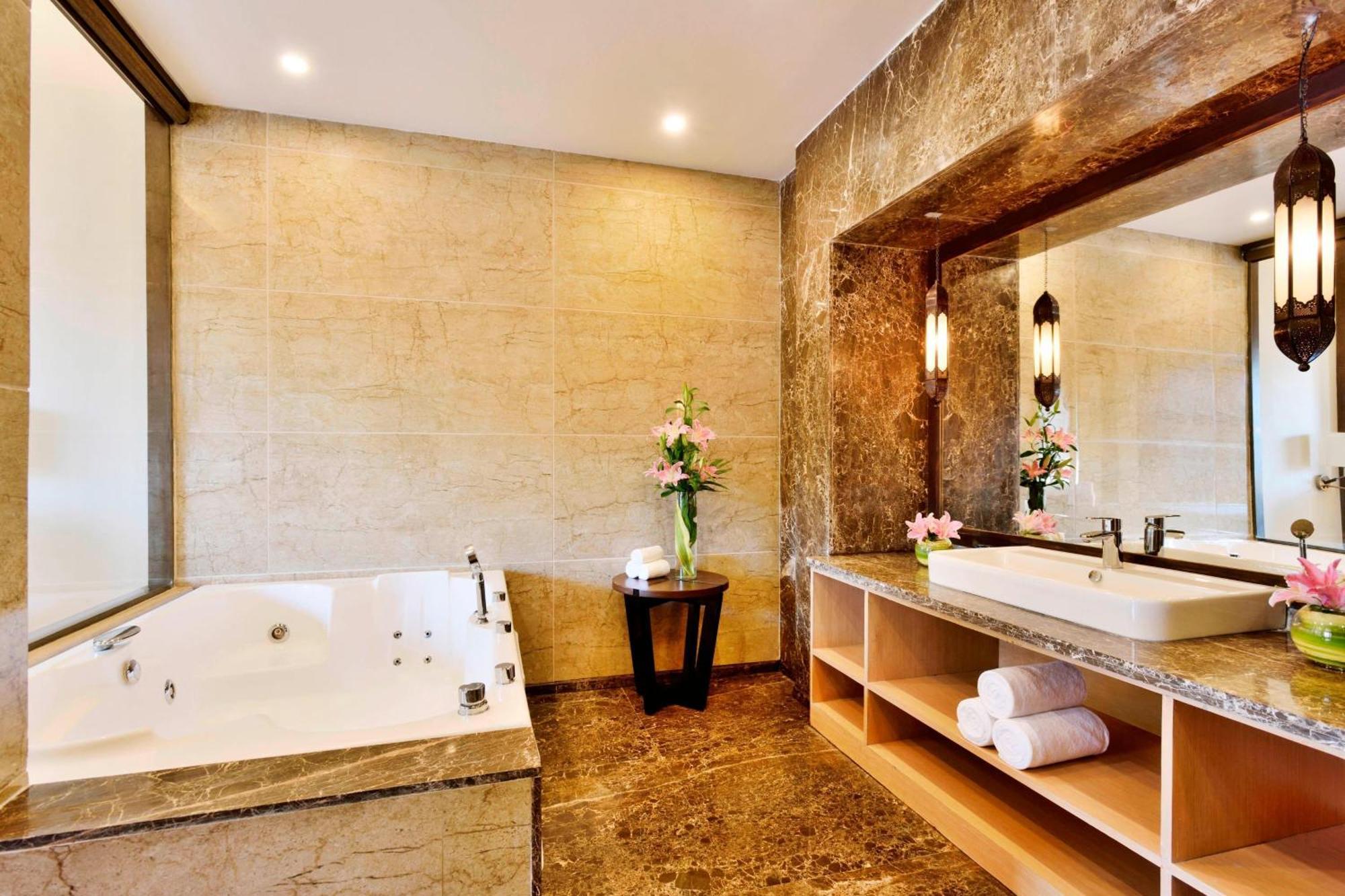 Four Points By Sheraton Srinagar Dış mekan fotoğraf