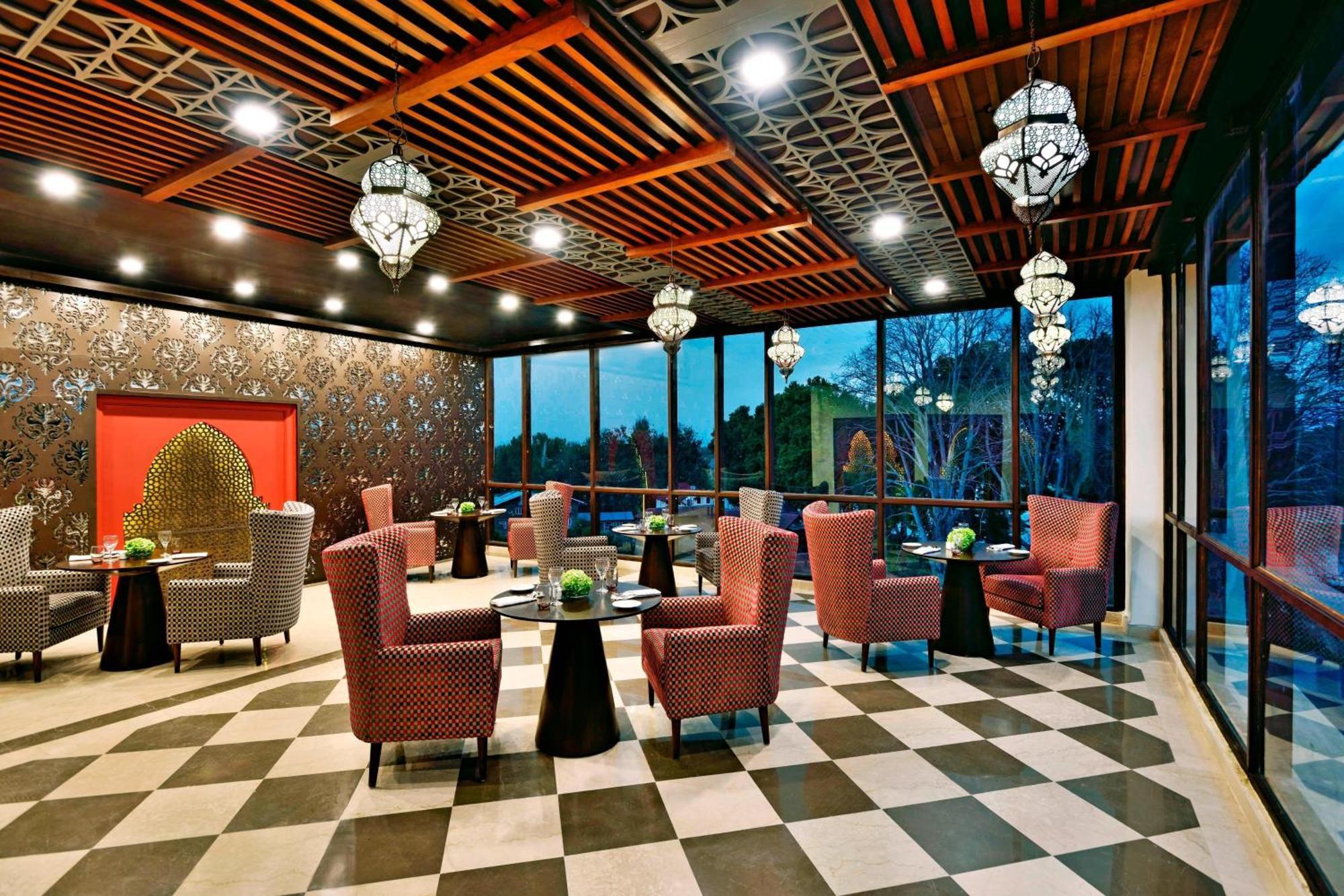 Four Points By Sheraton Srinagar Dış mekan fotoğraf